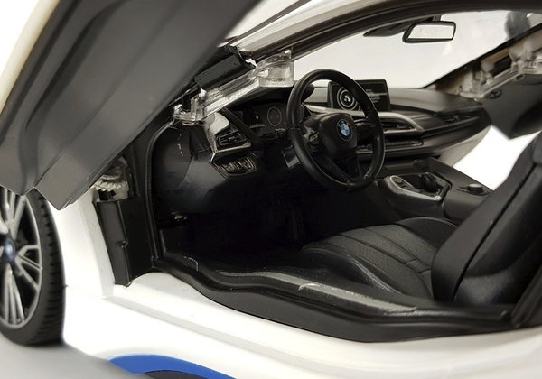 RC Auto Sportwagen BMW i8 Weiß ferngesteuert 1:14 Öffnende Türen Lichteffekte